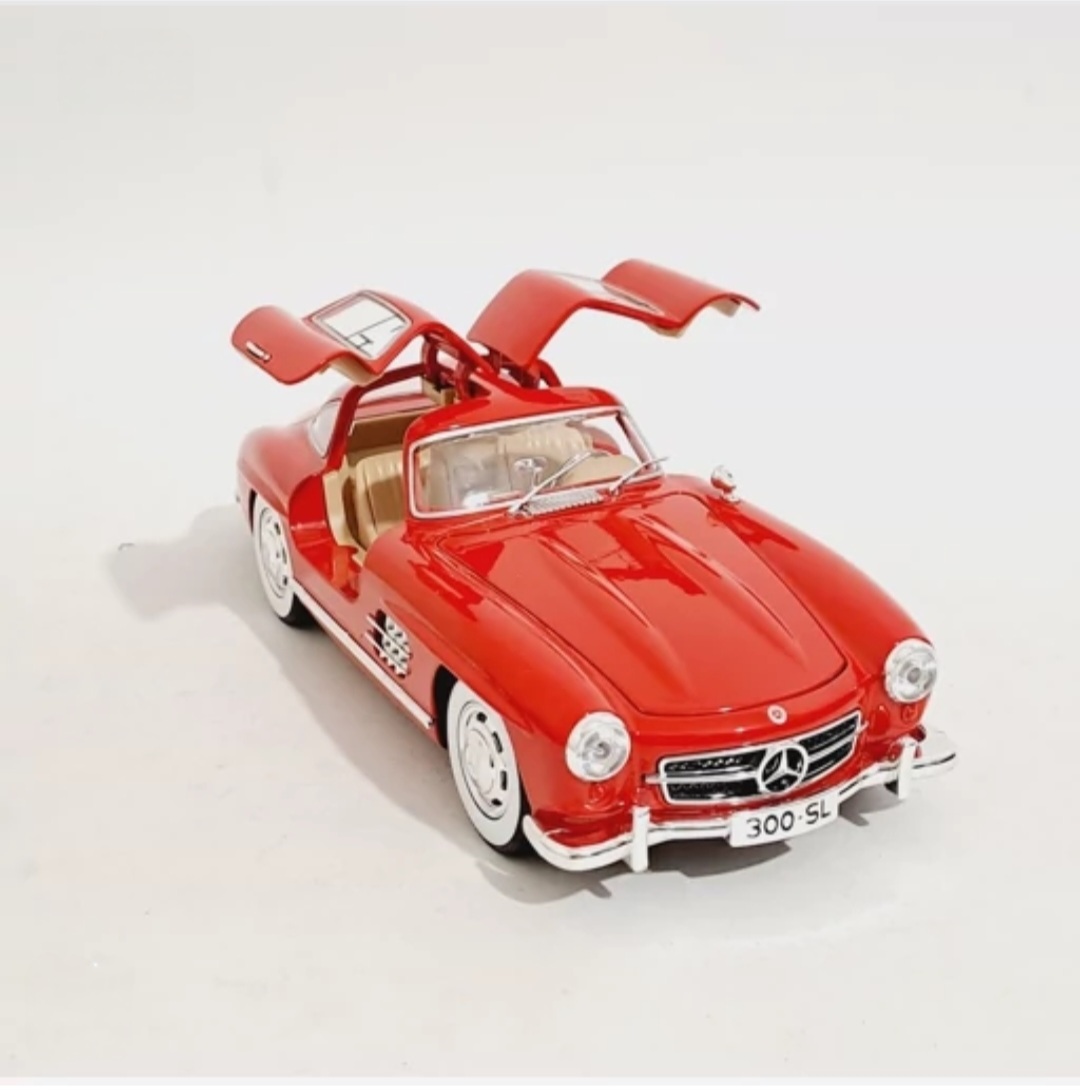 ماکت ماشین بنز 300  Sl فلزی دودزا 1/24