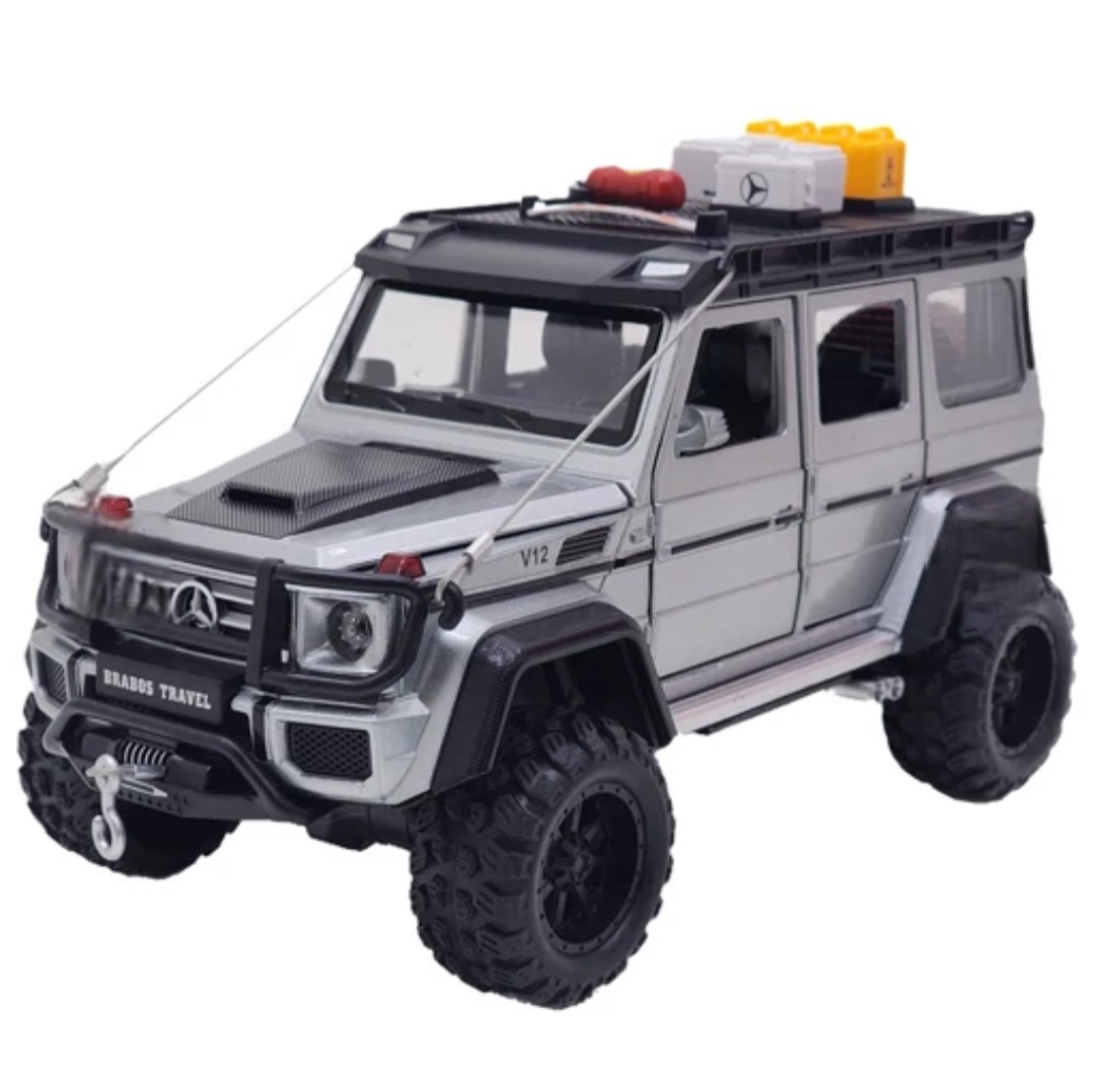 ماکت ماشین بنز g550 کمپر بهمراه لوازم برند چه ژی ۱/۲۴