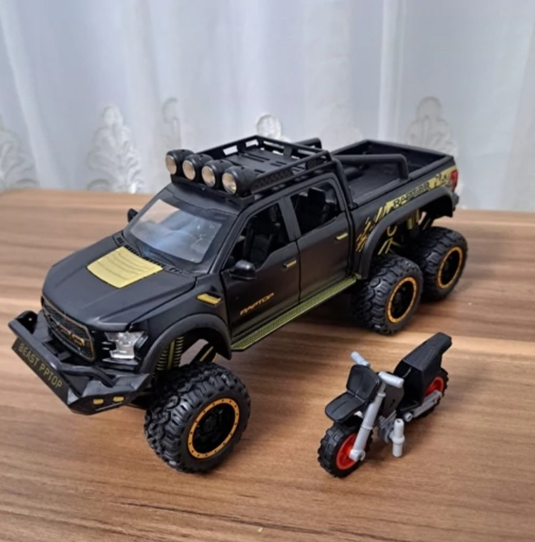 ماکت ماشین فورد رپتور f150 بهمراه موتور مشکی برند چه ژی مقیاس ۱/۲۸ خرید قسطی