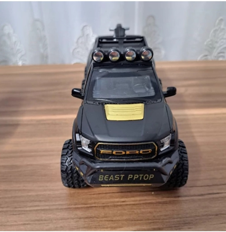 ماکت ماشین فورد رپتور f150 بهمراه موتور مشکی برند چه ژی مقیاس ۱/۲۸ خرید قسطی