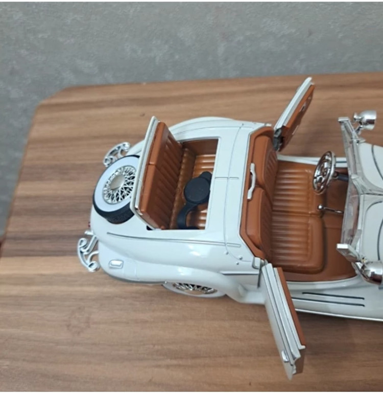 ماکت ماشین بنز k500 دودزا برند چه ژی ۱/۲۴