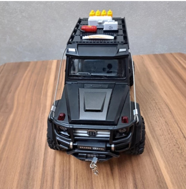 ماکت ماشین بنز کمپر ۴در۴ برند چه ژی ۱/۲۴